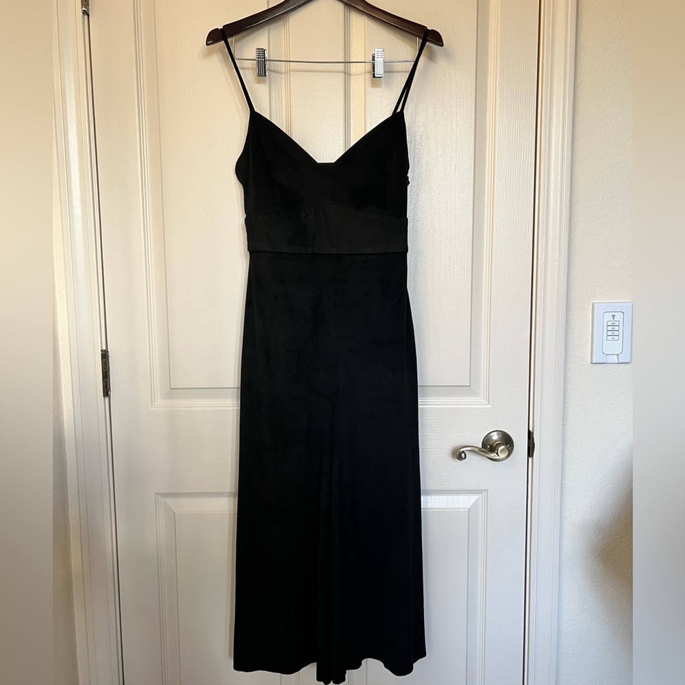 Black suede cropped wide leg jumpsuit size 6 - like new!